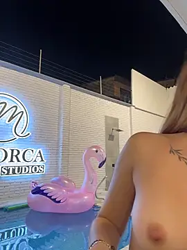 Lezy  online show from 13, 12, 2025