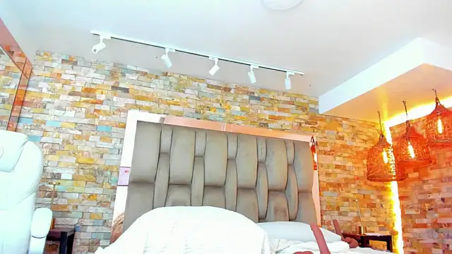 karla dunn online show from 14, 11, 2025