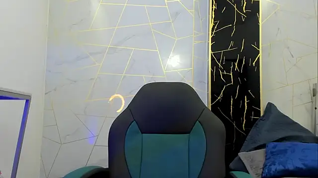 Cloeandtyfanny online show from 24, 10, 2025