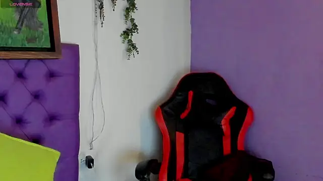 Cloeandtyfanny online show from 14, 7, 2026