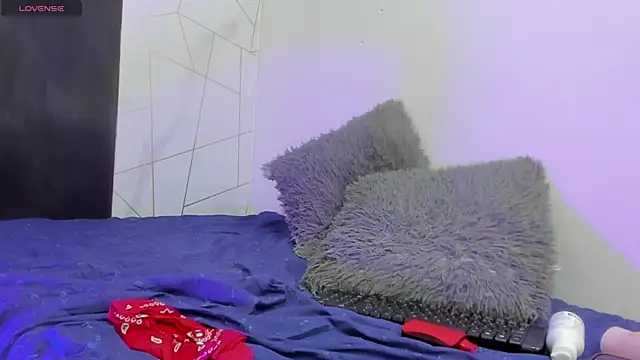 Cloeandtyfanny online show from 30, 10, 2025