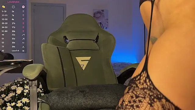 Naughty Mari online show from 26, 10, 2025