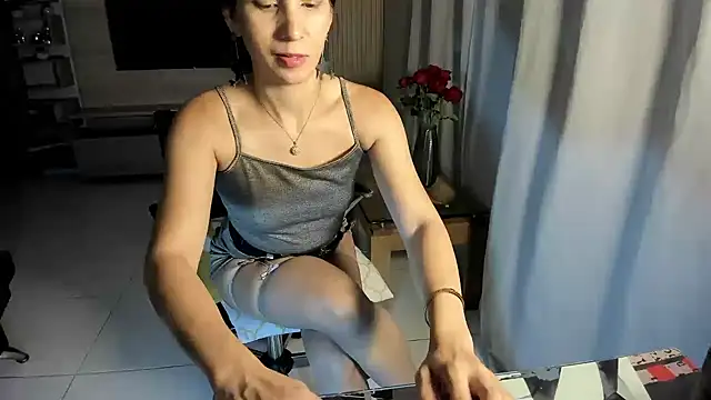 dalilaoficials1 online show from 21, 3, 2026