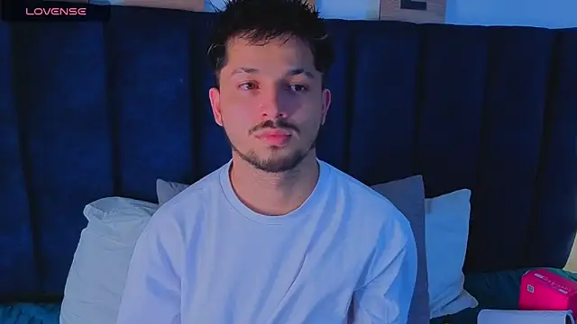 Issac james  online show from 27, 3, 2026