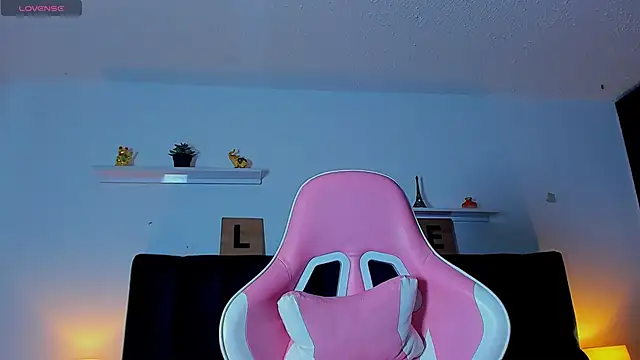 Issac james  online show from 9, 9, 2025