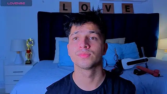 Issac james  online show from 11, 4, 2026