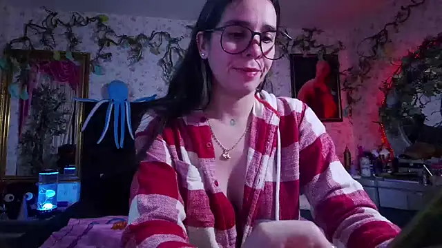 Elizabeth77  online show from 10, 3, 2025