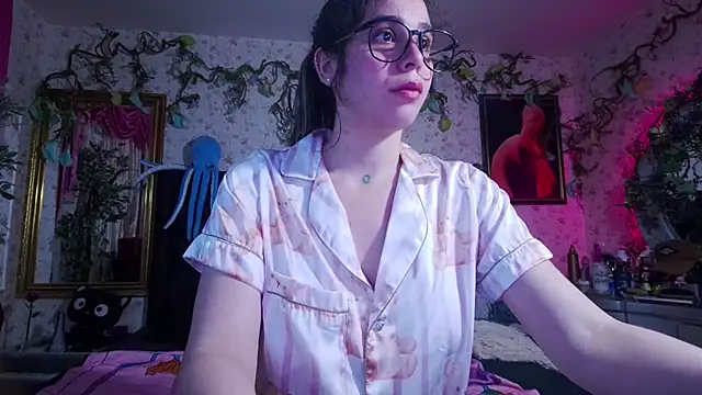 Elizabeth77  online show from 22, 2, 2025