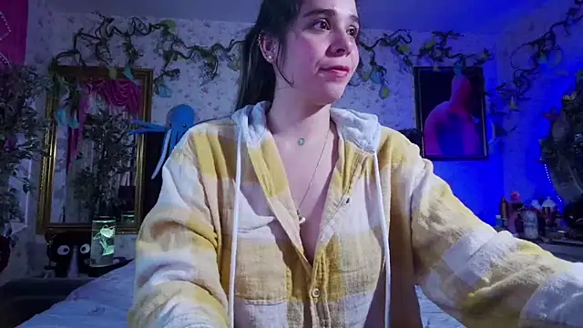 Elizabeth77  online show from 18, 3, 2025