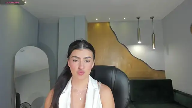Snapshot of PaulinaSantos_ chatting on 19, 5, 2026 PaulinaSantos online show from 19, 5, 2026