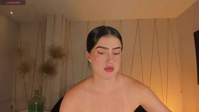 PaulinaSantos  online show from 10, 3, 2026