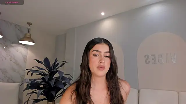 PaulinaSantos  online show from 21, 4, 2026