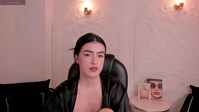 Snapshot of PaulinaSantos_ chatting on 18, 7, 2026 PaulinaSantos online show from 18, 7, 2026
