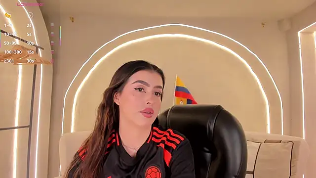 Snapshot of PaulinaSantos_ chatting on 7, 7, 2026 PaulinaSantos online show from 7, 7, 2026