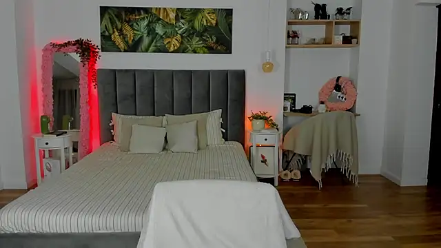 Snapshot of Fancy_Jenn chatting on 21, 11, 2025 Fancy Jenn online show from 21, 11, 2025