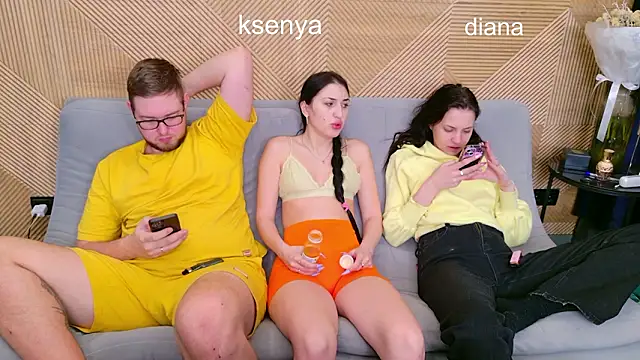 Snapshot of Ksenny chatting on 5, 3, 2026 Ksenny online show from 5, 3, 2026