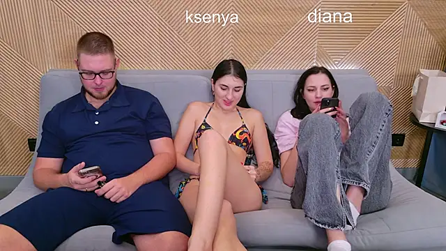 Snapshot of Ksenny chatting on 24, 11, 2025 Ksenny online show from 24, 11, 2025