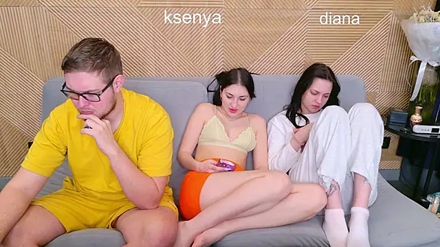 Snapshot of Ksenny chatting on 6, 3, 2026 Ksenny online show from 6, 3, 2026