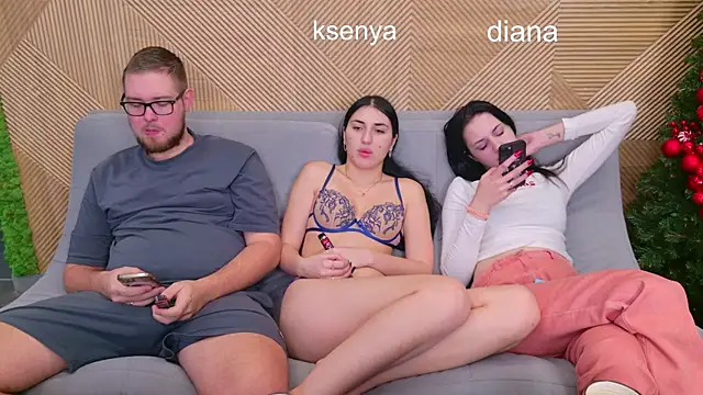 Snapshot of Ksenny chatting on 16, 12, 2025 Ksenny online show from 16, 12, 2025