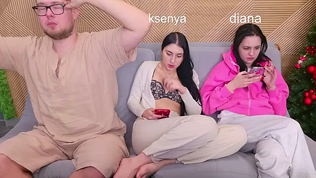 Snapshot of Ksenny chatting on 22, 12, 2025 Ksenny online show from 22, 12, 2025