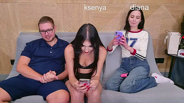 Snapshot of Ksenny chatting on 6, 11, 2025 Ksenny online show from 6, 11, 2025