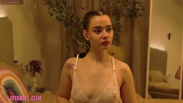 SophieCharm online show from 13, 3, 2026