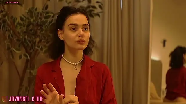 SophieCharm online show from 16, 3, 2026