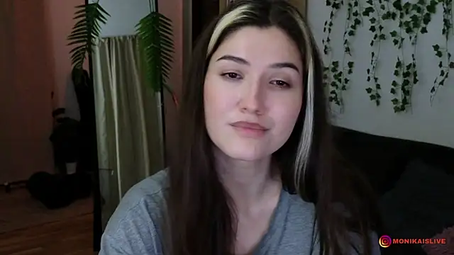 monikavenom online show from 6, 4, 2026