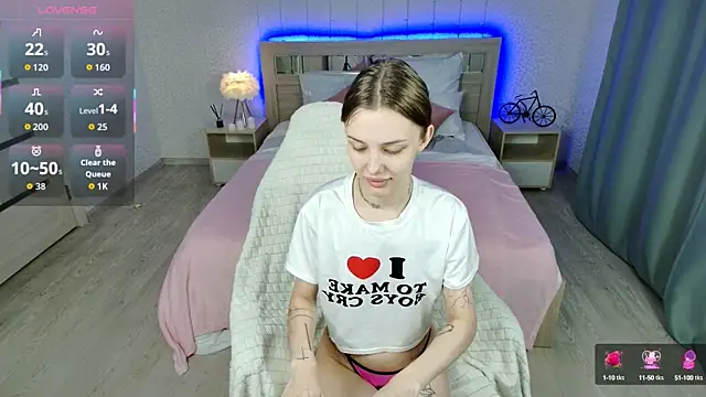 Snapshot of LesyaHayes chatting on 5, 10, 2025 LesyaHayes online show from 5, 10, 2025