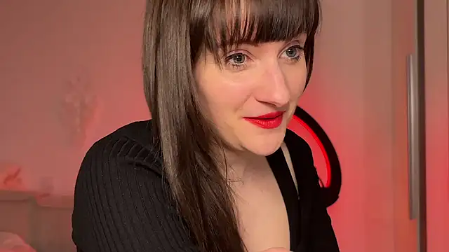 Snapshot of victoirenextdoor chatting on 23, 1, 2025 victoirenextdoor online show from 23, 1, 2025