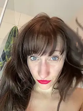 Snapshot of victoirenextdoor chatting on 6, 2, 2025 victoirenextdoor online show from 6, 2, 2025