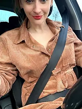 Snapshot of victoirenextdoor chatting on 4, 12, 2024 victoirenextdoor online show from 4, 12, 2024