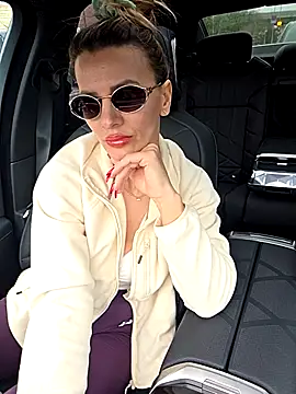 SweetMonicaUK online show from 7, 3, 2026