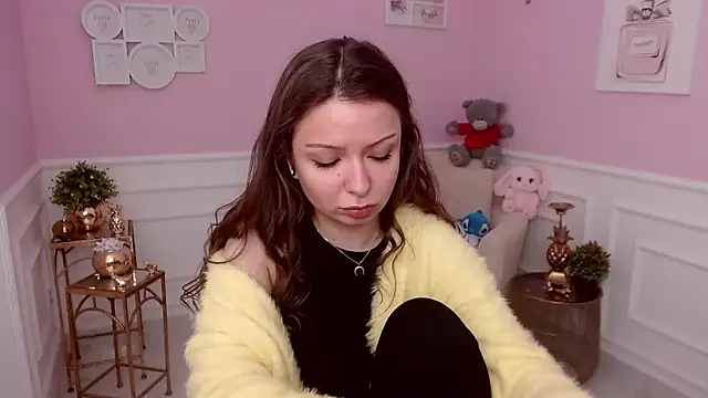 LucySkilar online show from 6, 3, 2026