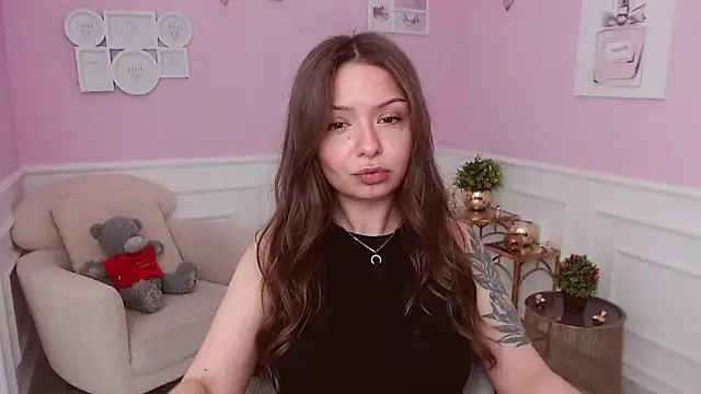 Snapshot of LucySkilar chatting on 29, 5, 2026 LucySkilar online show from 29, 5, 2026