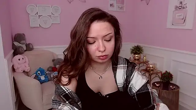 LucySkilar online show from 15, 3, 2026