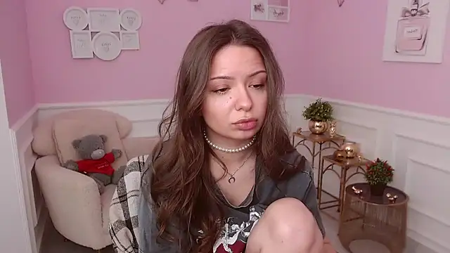 LucySkilar online show from 23, 4, 2026