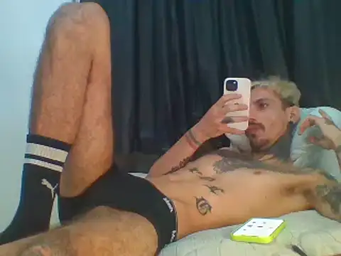 Snapshot of PitbullDiablo1 chatting on 23, 10, 2025 PitbullDiablo1 online show from 23, 10, 2025