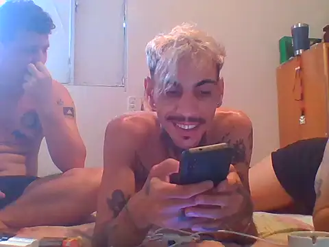 PitbullDiablo1 online show from 16, 11, 2025