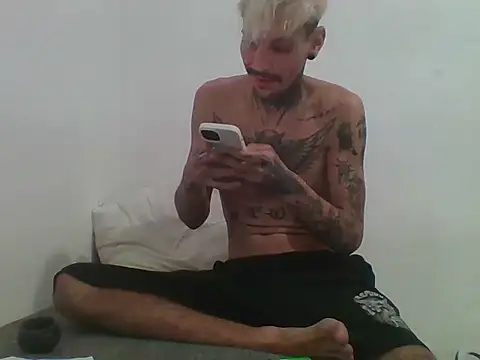 Snapshot of PitbullDiablo1 chatting on 18, 10, 2025 PitbullDiablo1 online show from 18, 10, 2025