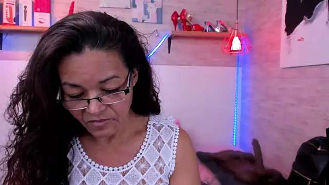 MaturePure online show from 13, 11, 2025