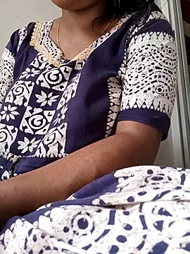 Snapshot of Sexy_rosyyyy chatting on 1, 11, 2025 Sexy rosyyyy online show from 1, 11, 2025