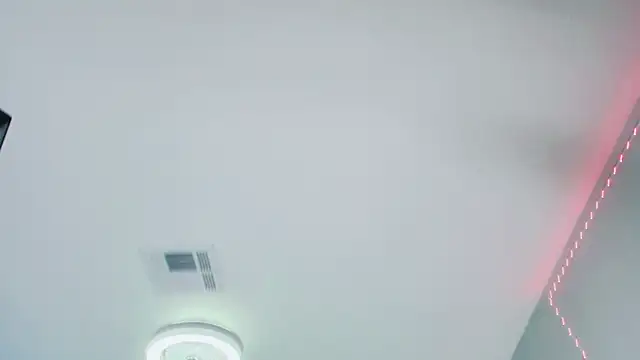 Snapshot of THICKwithDICKK chatting on 15, 3, 2025 THICKwithDICKK online show from 15, 3, 2025