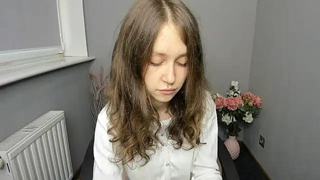 Snapshot of AfinaCutie chatting on 19, 9, 2025 AfinaCutie online show from 19, 9, 2025