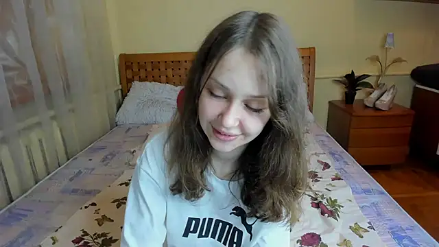 Snapshot of AfinaCutie chatting on 21, 10, 2025 AfinaCutie online show from 21, 10, 2025