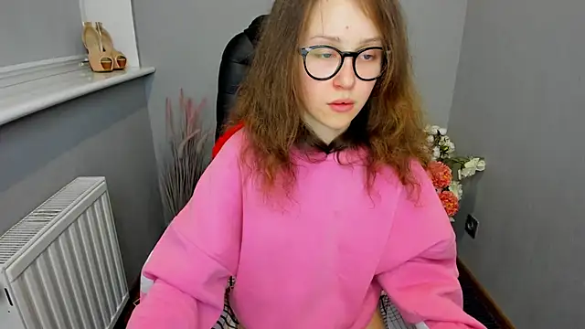 Snapshot of AfinaCutie chatting on 16, 1, 2025 AfinaCutie online show from 16, 1, 2025
