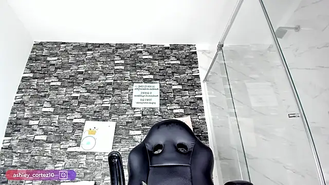 ashley crotez online show from 16, 9, 2025