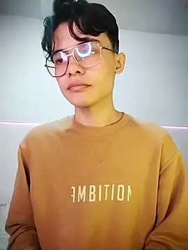 Snapshot of Dmitri_Aksnes chatting on 13, 11, 2025 Dmitri Aksnes online show from 13, 11, 2025