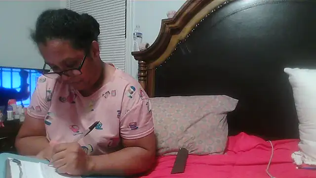 ebonyred online show from 7, 4, 2026