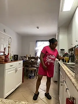 ebonyred online show from 2, 10, 2025